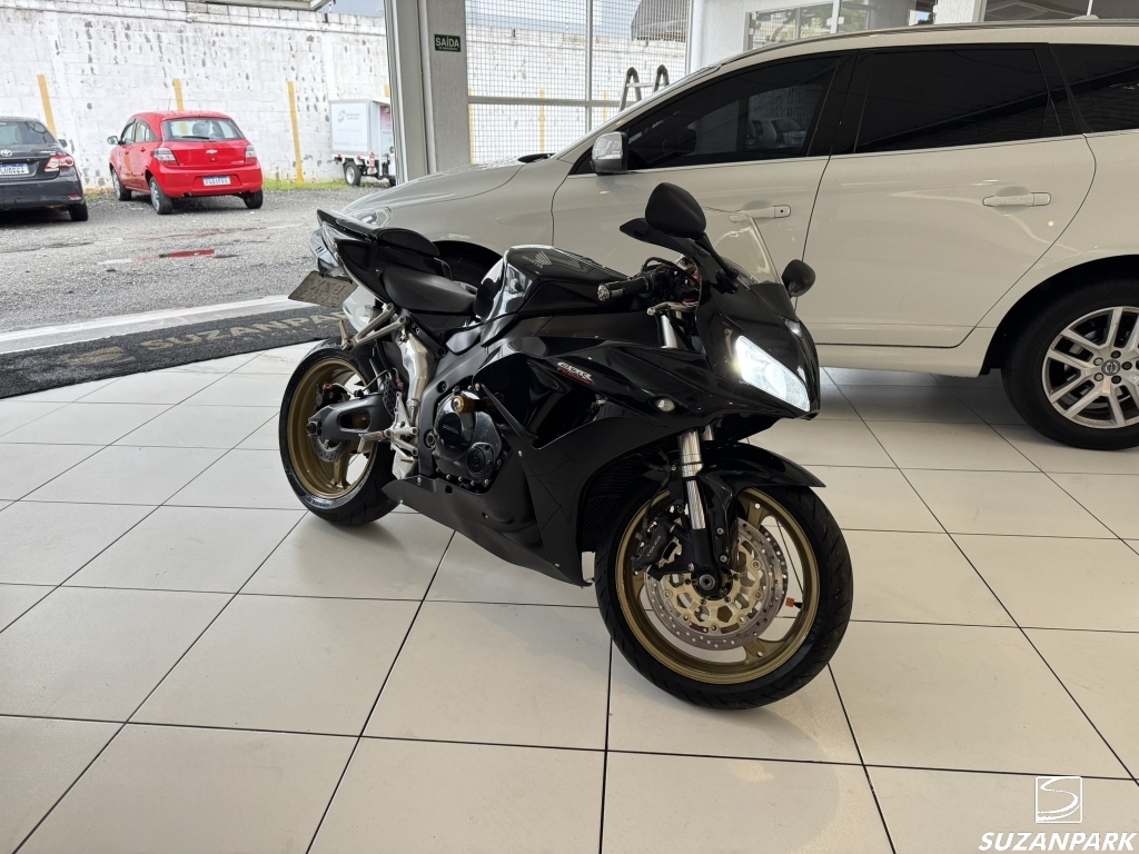 HONDA CBR 1000 RR FIREBLADE